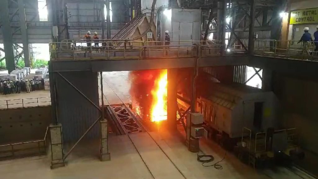 CG : स्टील प्लांट के ब्लास्ट फर्नेस में विस्फोट से झुलसे 4 कर्मचारी,