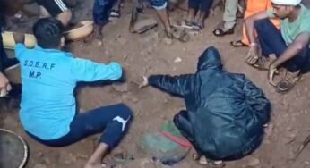 दतिया में तड़के साढ़े 3 बजे 400 साल पुरानी दीवार ढह गई, रेस्क्यू टीम मलबे में दबे लोगों को निकालने की कोशिश में जुटी