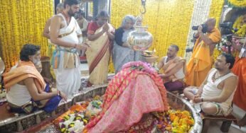 राष्ट्रपति मुर्मू ने किए महाकाल के दर्शन, सफाई मित्रों का किया सम्मान, सीएम यादव ने की यह घोषणा