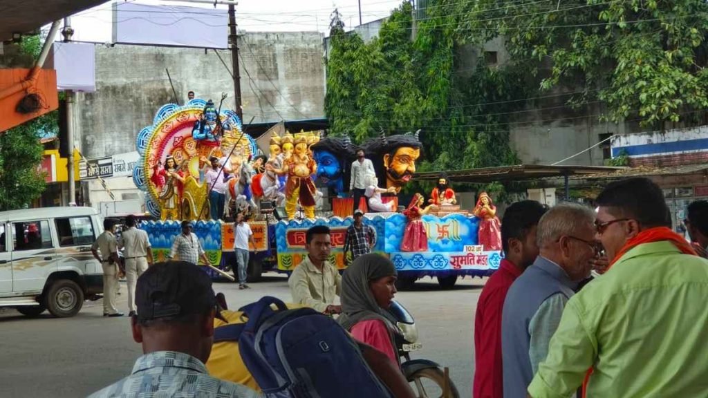 राजनांदगांव : झांकियों से जगमगाएगी संस्कारधानी : आज रात राजनांदगांव में निकलेगी झांकी,