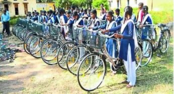 इस वर्ष 4 लाख 50 हजार विद्यार्थियों को मिलेंगी नि:शुल्क साइकिल, छात्रावास में पढ़ने वाली छात्राएँ भी होंगी लाभान्वित