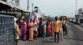 हैवी ब्लास्ट से परेशान महिलाओं ने हल्दीबाड़ी माईस का किया घेराव, खान प्रबंधन ने सप्ताहभर का मांगा समय