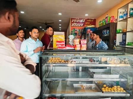 CG : त्यौहारी सीजन को देखते हुए अमानक मिठाई व खाद्य पदार्थों की बिक्री पर नजर रखें 