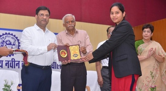 CG : लोकमाता अहिल्याबाई होल्कर ने भारत को सांस्कृतिक एकता के सूत्र में बांधा: डॉ टोपलाल वर्मा