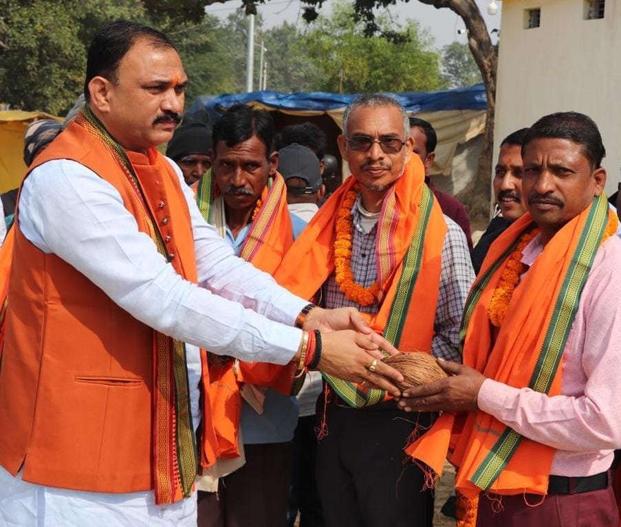 CG : स्वास्थ्य मंत्री श्याम बिहारी जायसवाल ने किया धान खरीदी केंद्रों का निरीक्षण…