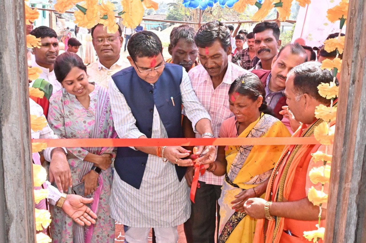 CG : कमार परिवारों का पक्के आवास का सपना हो रहा पूरा