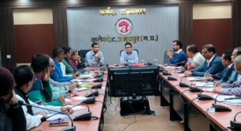 राजस्व अधिकारी गंभीरता के आधार पर चिन्हित एवं लंबित प्रकरणों का निराकरण करें-कलेक्टर