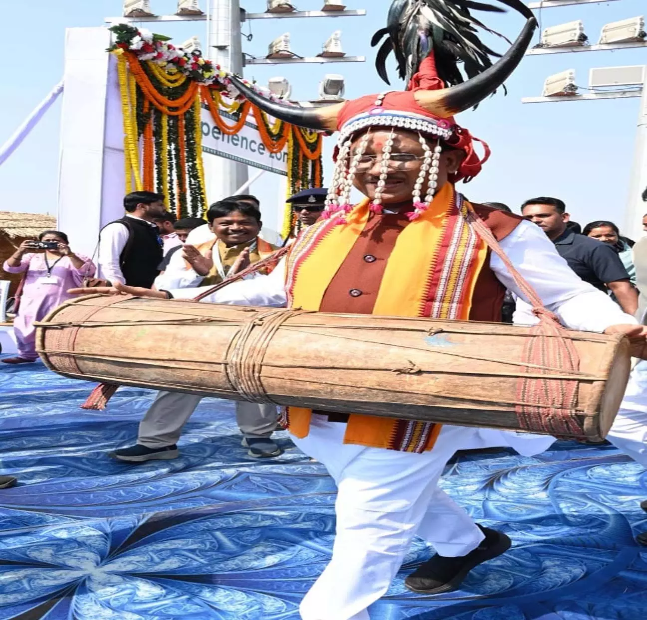 CG : CM विष्णुदेव साय का बस्तरिया अंदाज में हुआ स्वागत