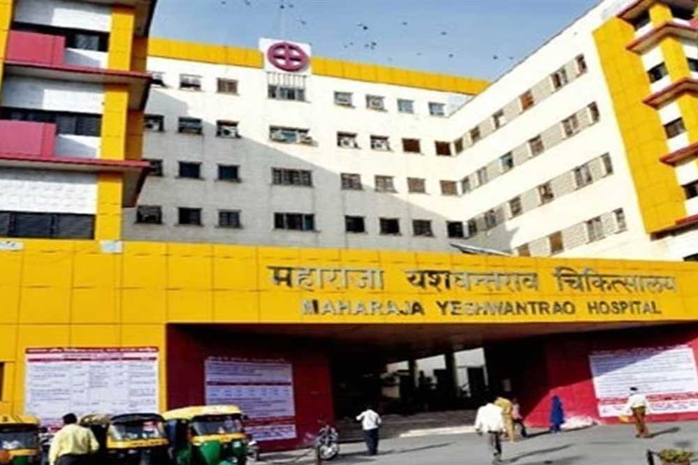 इंदौर के MY में मिलेगी गोल्फ कार्ट स्ट्रेचर की सुविधा, होगा प्रदेश का पहला सरकारी अस्पताल