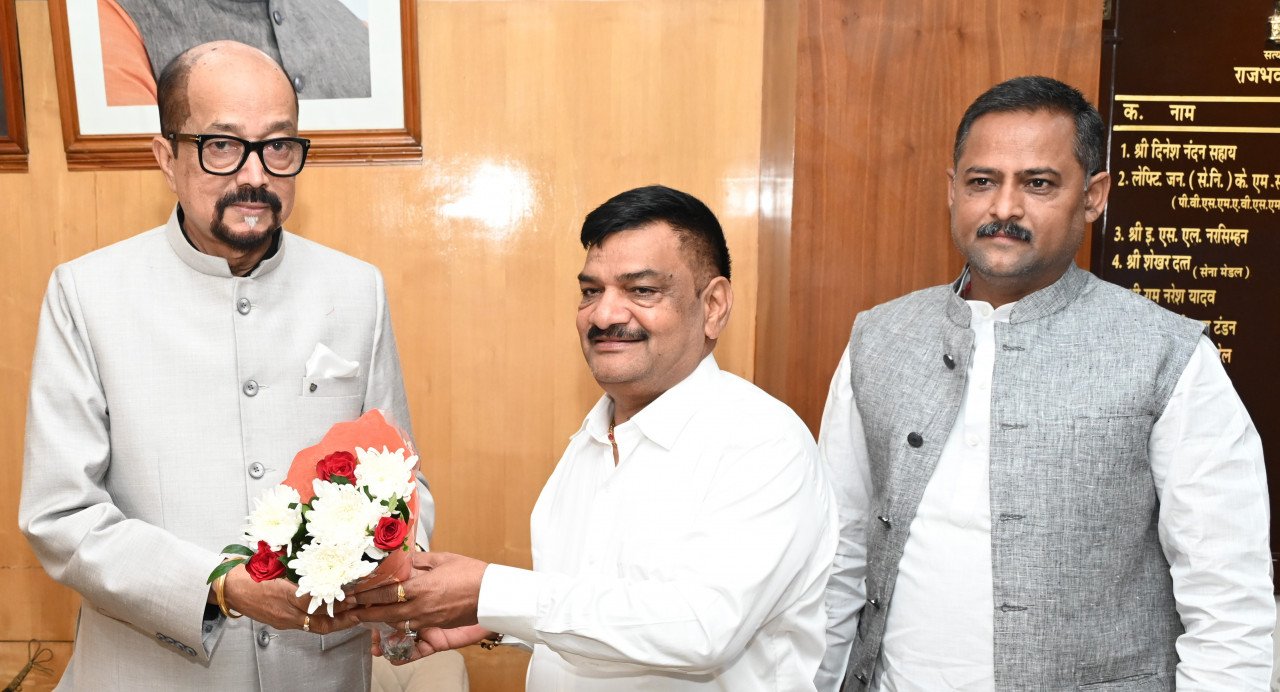 CG : राज्यपाल डेका से अखिल भारतीय कुर्मी क्षत्रीय महासभा के पदाधिकारियों ने भेंट की