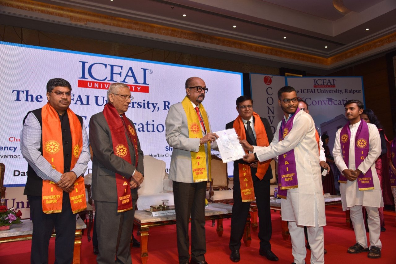 CG : सीखने के लिए सदैव सतत् इच्छा होनी चाहिए