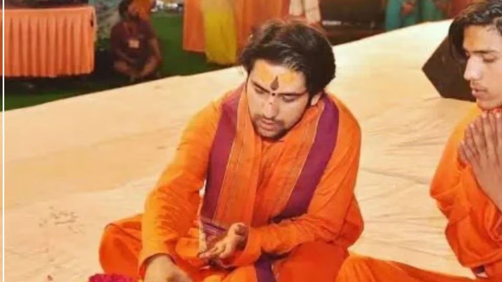 धीरेंद्र शास्त्री से छोटे भाई शालिग्राम गर्ग ने तोड़े सभी रिश्ते, बाद में दी सफाई, ‘मैंने सिर्फ क्षमा मांगी’