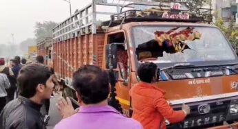 इंदौर में नगर निगम की गाड़ियों में तोड़फोड़ करने का बजरंग दल कार्यकर्तायों पर आरोप