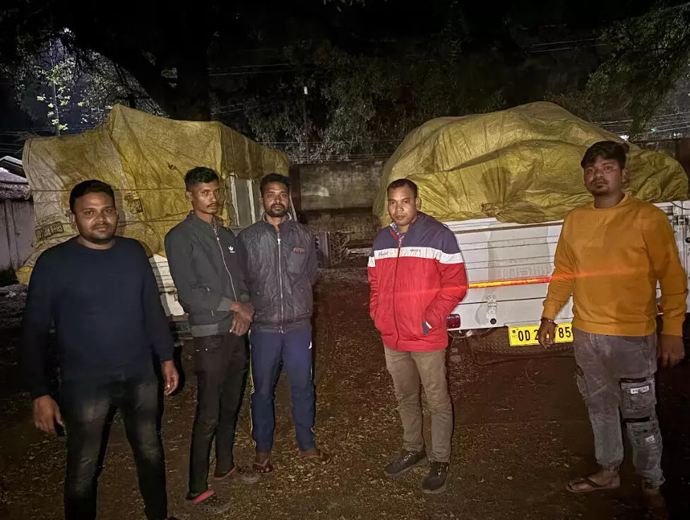 CG : खेमड़ा जांच चौकी में 140 कट्टा धान जब्त,