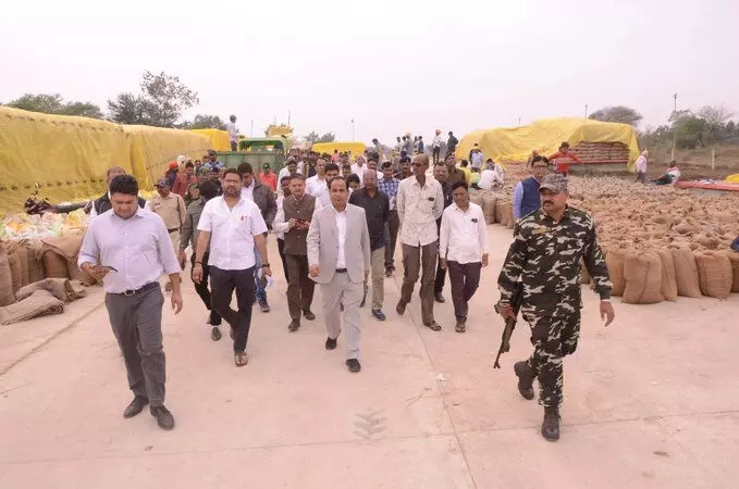 CG : किसानों को राहत, धान उठाव की प्रक्रिया शुरू,