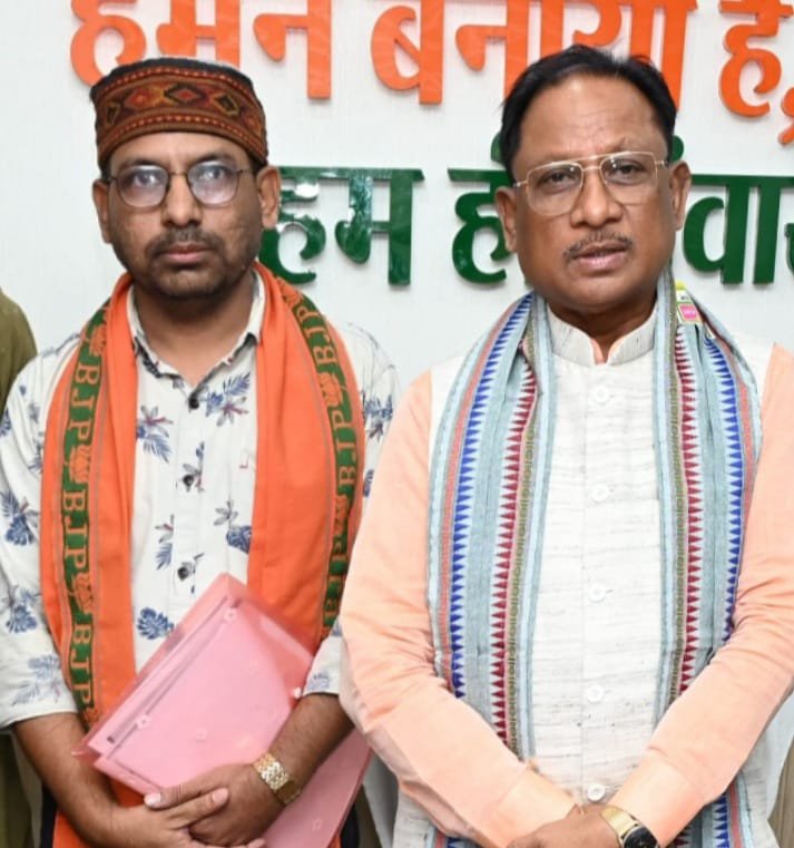 राजनांदगांव : इलेक्ट्रिक बसो की शुरुआत राजनांदगांव से हो-मनोज निर्वाणी