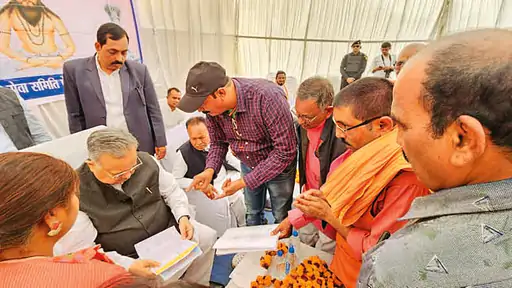 राजनांदगांव : पेंड्री में शराब की दुकान खोलने का किया विरोध