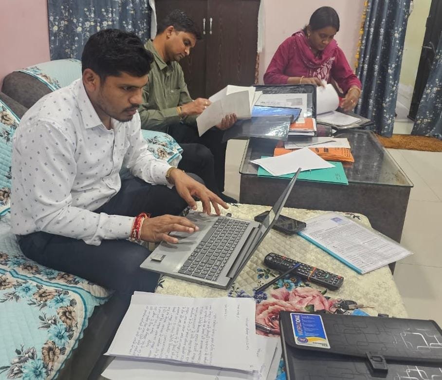 CG : कर्मचारियों से दुर्व्यवहार करने वाले व्यवसायियों के प्रतिष्ठानों पर स्टेट जीएसटी की दबिश