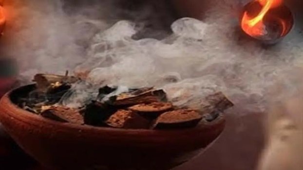 CG : टिकट और जीत के लिए बाबाओं, बैगाओं और तांत्रिकों के पास पहुंच रहे नेता