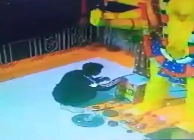 CG : हनुमान मंदिर से दानपेटी की चोरी…