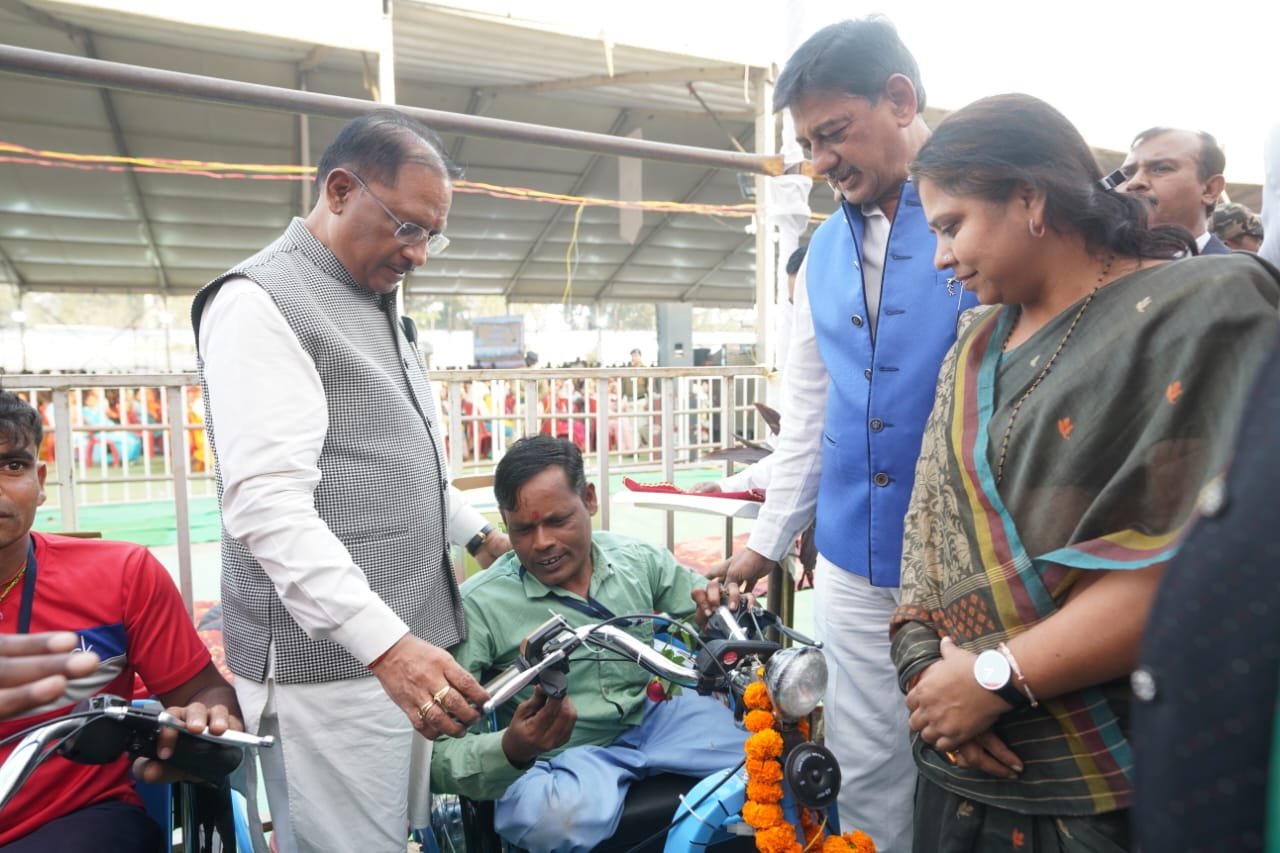 CG : मुख्यमंत्री ने मेरे कांधे पर हाथ रखा और नया हौसला दिया- हितग्राही मनोज