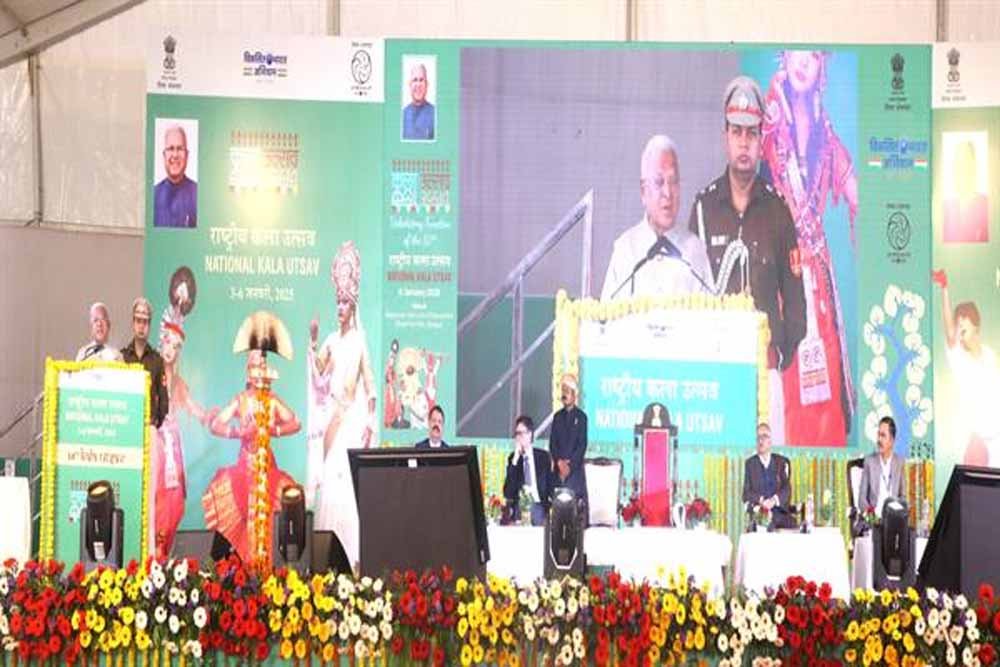 देश की सांस्कृतिक समृद्धि का महत्वपूर्ण स्त्रोत है बहुरंगी कलाएं : राज्यपाल श्री पटेल