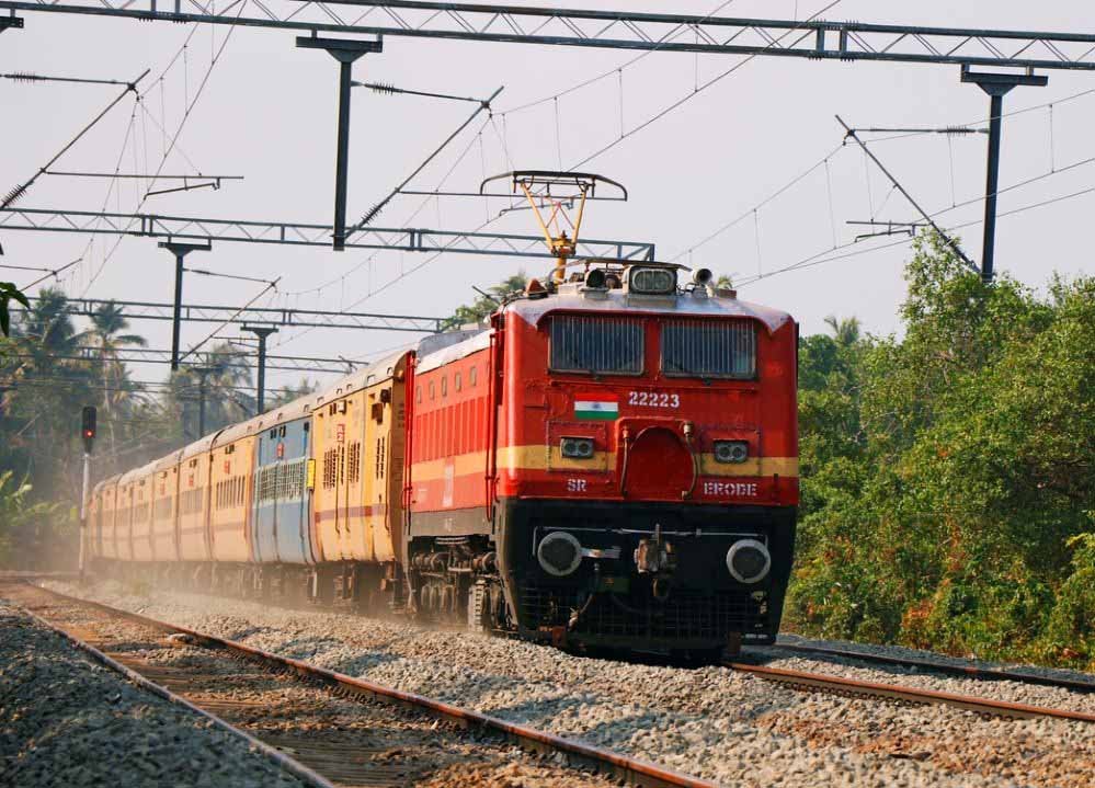 फरवरी में रेलवे चलाएगा 10 स्पेशल ट्रेनें, इन जिलों को मिलेगा लाभ, ऐसा रहेगा रूट-शेड्यूल, कई गाड़ियां रद्द