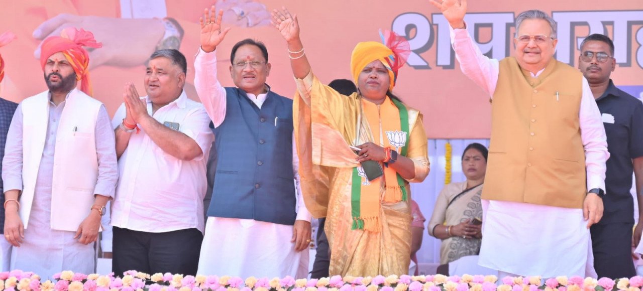 CG : मुख्यमंत्री विष्णुदेव साय एवं विधानसभा अध्यक्ष डॉ. रमन सिंह  की उपस्थिति में लोकतंत्र के नवयुग का शुभारंभ