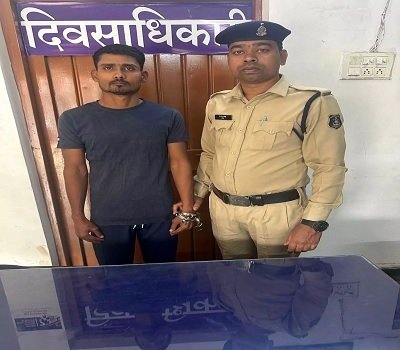 CG : मौदहापारा में चाकू लेकर घूमने वाला बदमाश गिरफ्तार