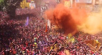 इंदौर :रंगपंचमी पर गेर देखने राजवाड़ा पहुंचे 100 लोगों के गले से सोने की चेन गायब