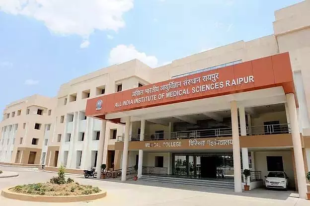 CG : एम्स रायपुर की स्वास्थ्य सेवाओं पर सांसद बृजमोहन अग्रवाल ने जताई नाराजगी,