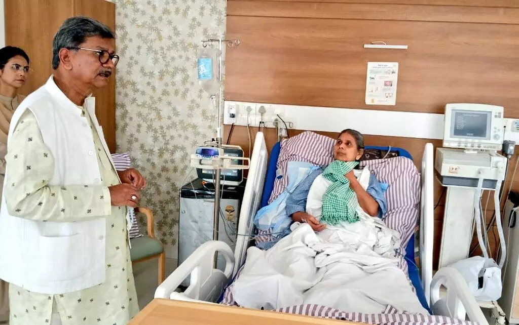 CG : गृहमंत्री विजय शर्मा की माता कृष्णा देवी अस्वस्थ, रायपुर के हॉस्पिटल में भर्ती