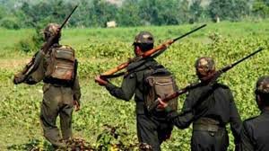CG : ऑटोमैटिक हथियार के साथ 3 बड़े नक्सली करेंगे सरेंडर
