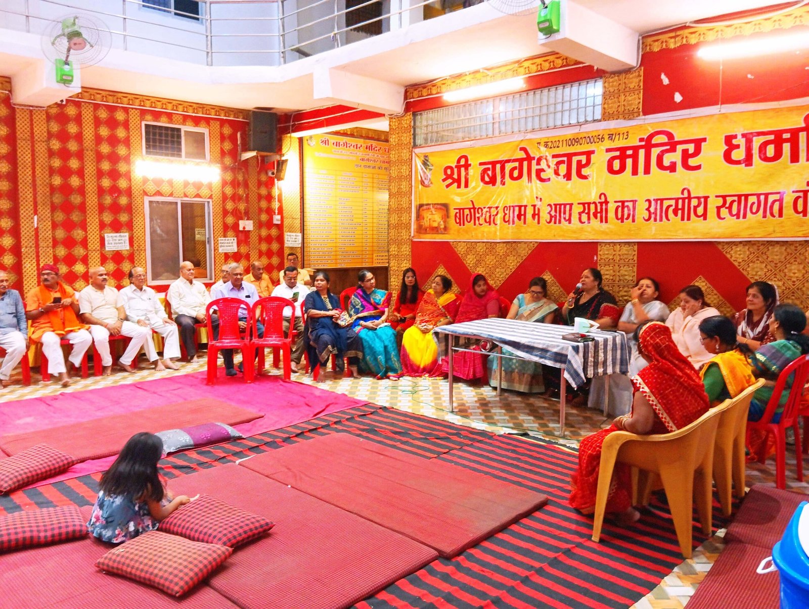 राजनांदगांव : माँ दुर्गा पूजा, महाआरती के साथ नौ कन्याओं ने किया पदयात्री सेवा पंडाल आरंभ