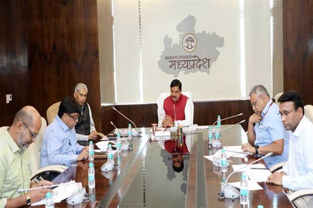 शासकीय परिसम्पत्तियों का शासन हित में करें समुचित उपयोग: मुख्यमंत्री डॉ. यादव