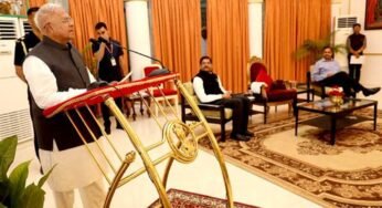 नागरिक देवों भव: के सिद्धांत पर अधिकारी करें कार्य: राज्यपाल पटेल