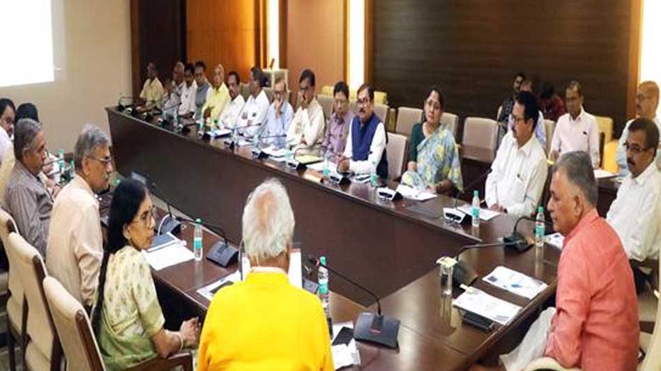 उच्च शिक्षा को बेहतर बनाने के लिए, विश्वविद्यालयों के सुदृढ़ीकरण के लिए राज्य सरकार प्रतिबद्ध : उच्च शिक्षा मंत्री परमार