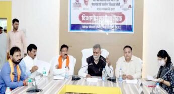 मंत्री पटेल ने की पंचायत एवं ग्रामीण विकास विभाग सहित अन्य विभागों की समीक्षा