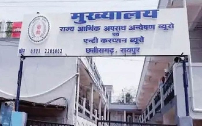 CG : ट्रांसफर के लिए शिक्षिका से मांगे 2 लाख: शिक्षक गिरफ्तार…