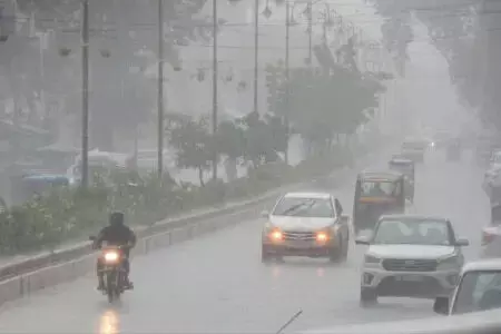 CG : रायपुर में हो रही बारिश, बलरामपुर में रिकॉर्ड टूटा