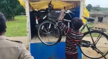 सिंगरौली जिले में प्रिंसिपल ने तो हद ही कर दी! स्कूल से चुरा ली 23 साइकिलें, पुलिस ने छापा मार की बरामद