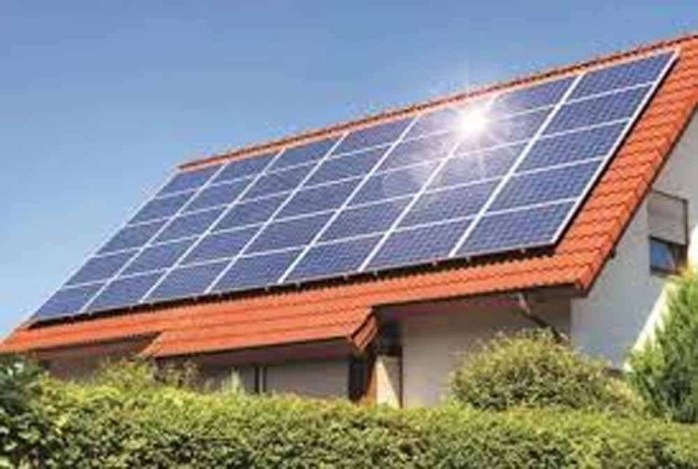 शासकीय भवनों की छतों पर बिना निवेश के लगेंगे सोलर रूफटॉप संयंत्र
