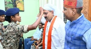 हिड़मा की पूर्व गार्ड ने गृहमंत्री विजय शर्मा को बांधी राखी, अब दंतेश्वरी फाइटर्स का हिस्सा