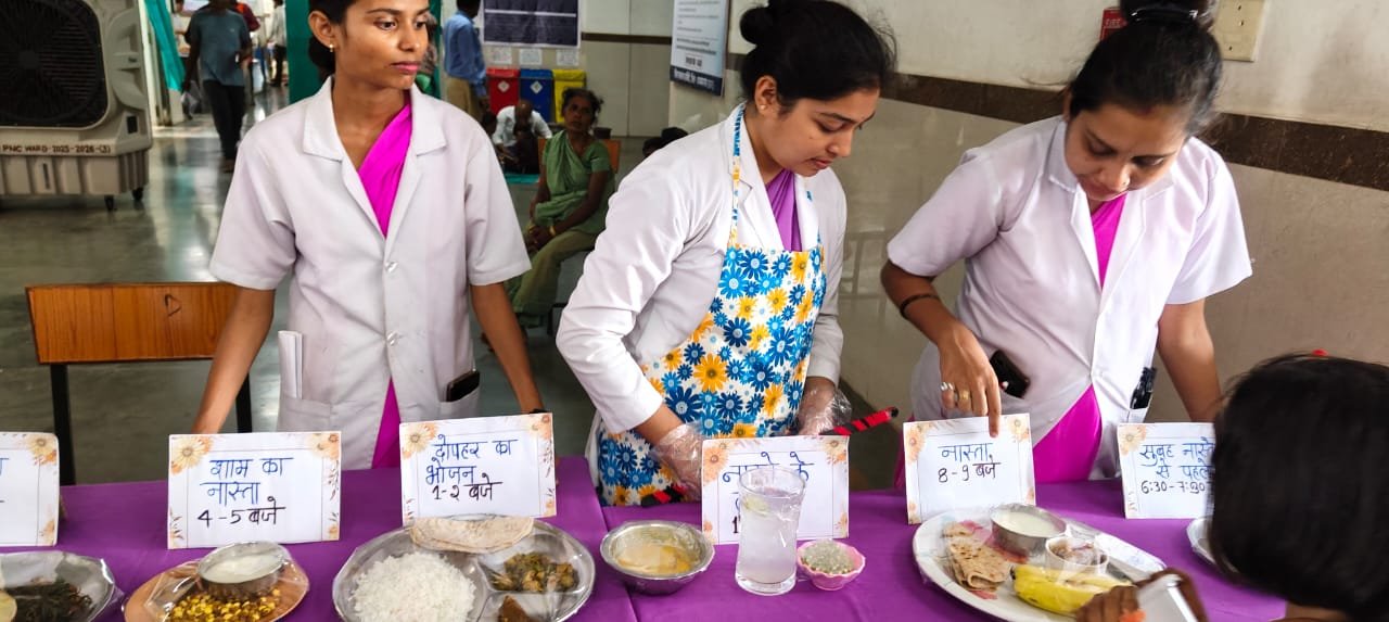 राजनांदगांव : नर्सिंग कॉलेज मना रहा विश्व स्तनपान सप्ताह