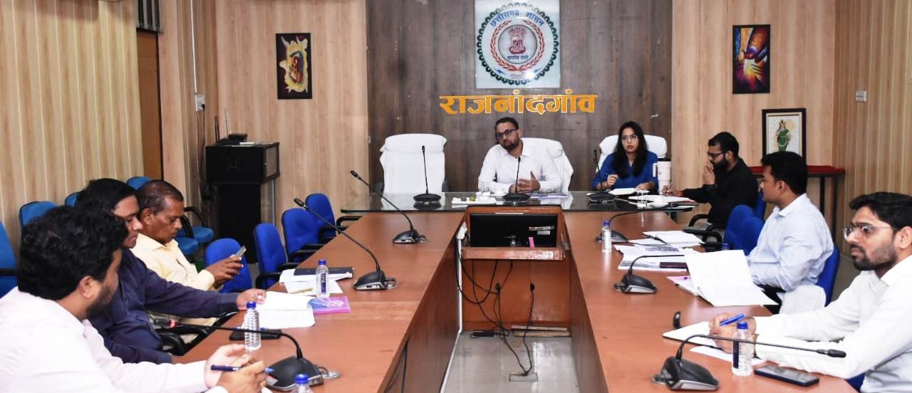 राजनांदगांव : कन्या साक्षरता प्रोत्साहन योजना से अधिक से अधिक छात्राओं को लाभान्वित करें : कलेक्टर…