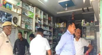 महासमुंद : बसना-पिथौरा उर्वरक दुकानों का औचक निरीक्षण