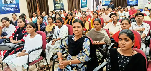 राजनांदगांव : करियर गाइडेंस एवं पर्सनालिटी डेवलपमेंट का सात दिवसीय कार्यशाला का आयोजन हुआ