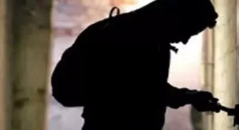 CG : बस स्टैंड के दुकानों में चोरी, सीसीटीवी फुटेज खंगाल रही पुलिस…