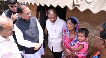प्रशासन की तत्परता: बाढ़ प्रभावितों को मिला राशन