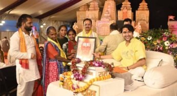 सलाम ने अपनाया सनातन धर्म: पं. धीरेंद्र शास्त्री के कार्यक्रम में हुआ धर्म परिवर्तन, ‘राजवीर’ रखा गया नाम